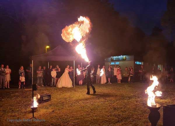 1A-Feuershow bei der Robaria-Show buchen